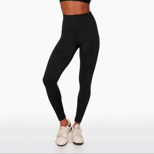 SET ACTIVE Luxform Leggings in Onyx (Size Small)